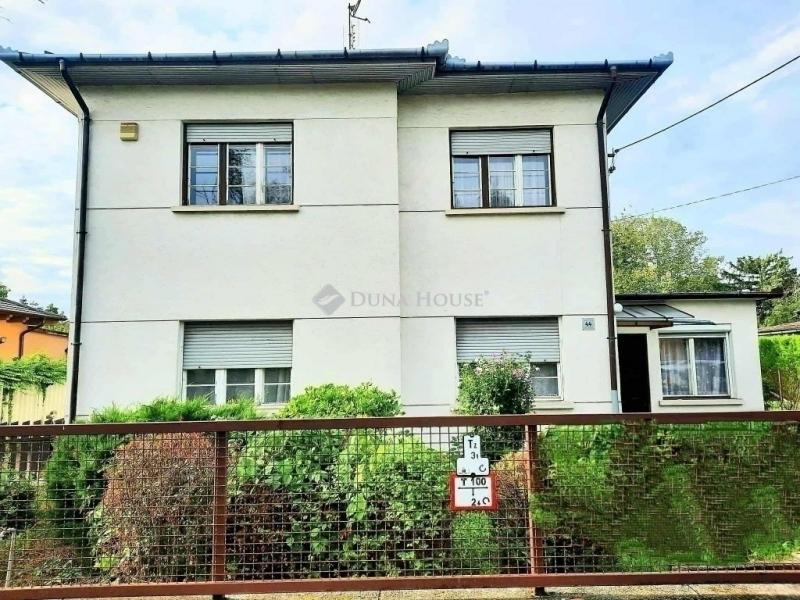 Eladó családi ház Budapest