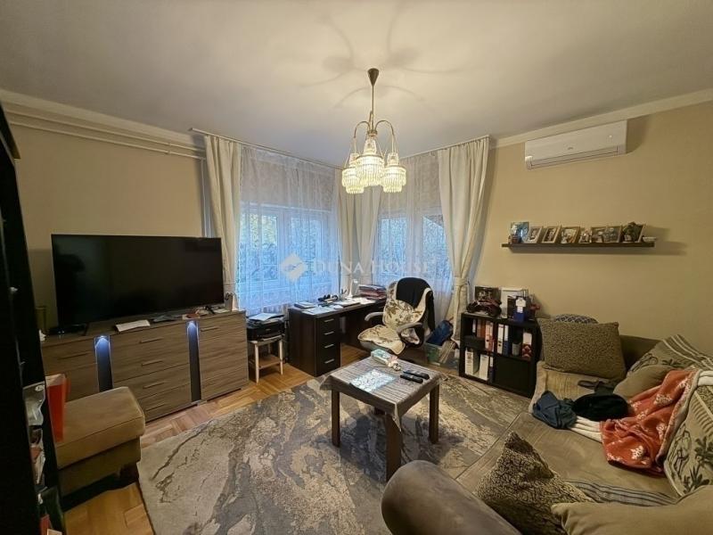 Eladó családi ház Budapest