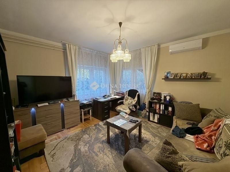 Eladó családi ház Budapest