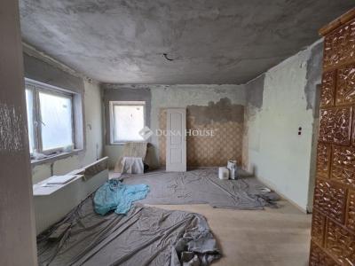 Eladó családi ház Üllő