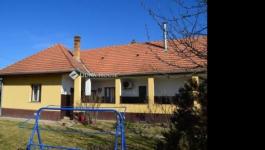 Eladó családi ház Tápióbicske