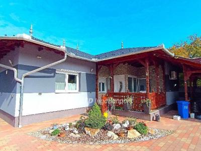 Eladó családi ház Heves