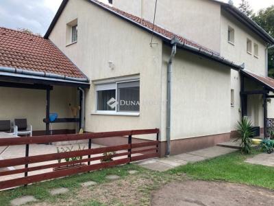 Eladó családi ház Budapest