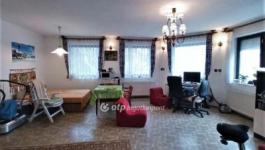 Eladó családi ház Érd