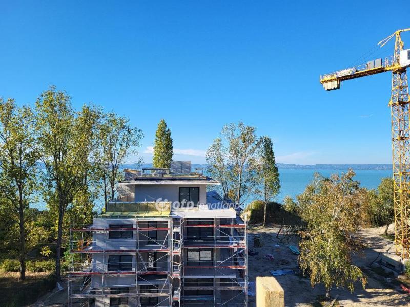 Eladó lakás Balatonszemes