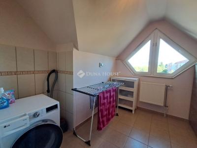 Eladó lakás Pécs