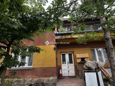 Eladó családi ház Budapest