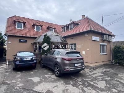 Eladó családi ház Budapest