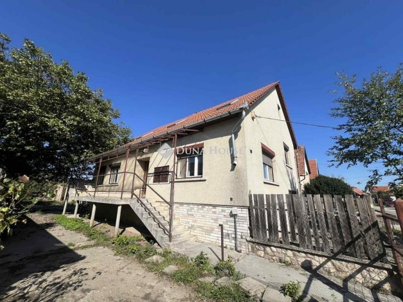 Eladó családi ház Nagykáta