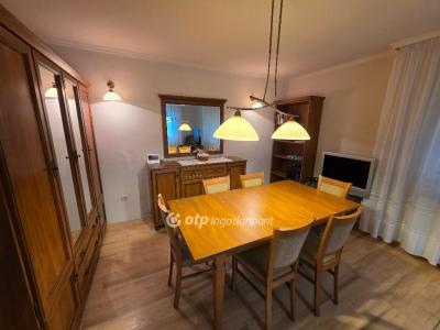 Eladó nyaraló Balatonszárszó