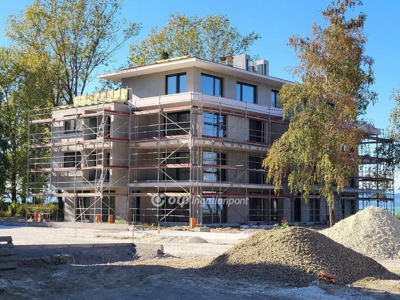 Eladó lakás Balatonszemes