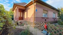 Eladó családi ház Monor