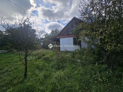 Eladó lakóövezeti telek Győrújbarát