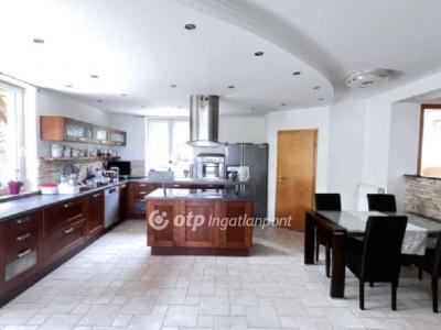 Eladó családi ház Pécs