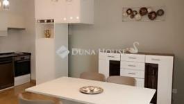 Eladó sorház Telki