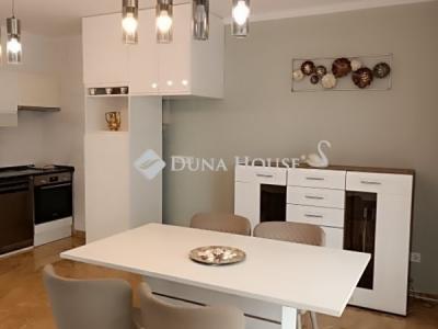 Eladó sorház Telki