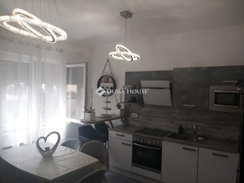 Eladó családi ház Budapest