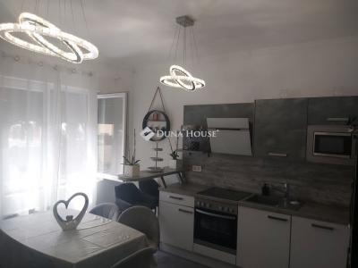 Eladó családi ház Budapest