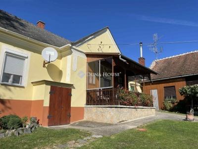 Eladó családi ház Kondorfa