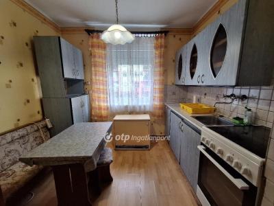 Eladó lakás Mosonmagyaróvár