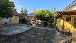 Eladó családi ház Cegléd