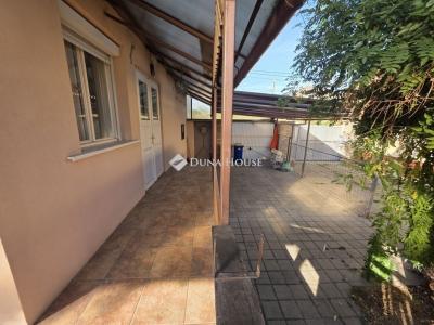 Eladó családi ház Cegléd