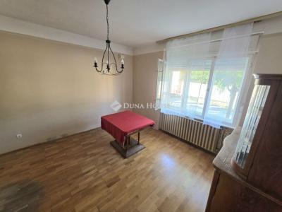 Eladó családi ház Cegléd