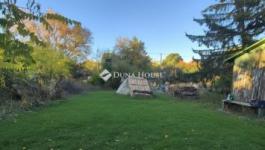 Eladó lakóövezeti telek Mogyoród