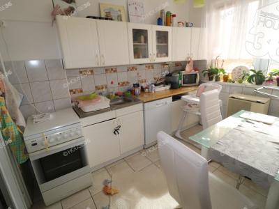 Eladó lakás Kiskőrös