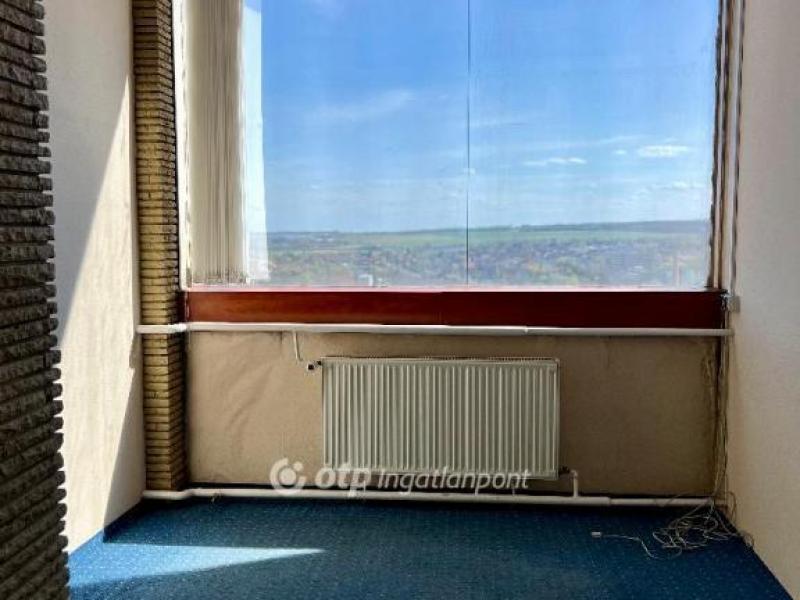 Eladó lakás Veszprém