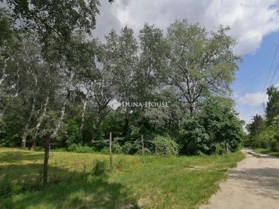 Eladó lakóövezeti telek Kulcs