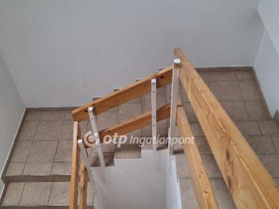 Eladó lakás Nagykovácsi