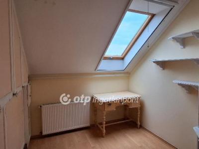 Eladó lakás Nagykovácsi