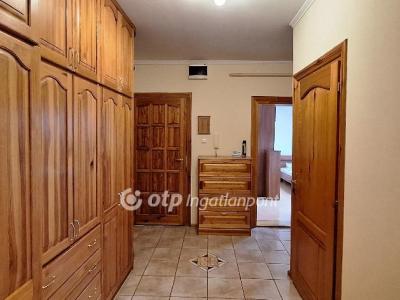 Eladó lakás Nagykovácsi