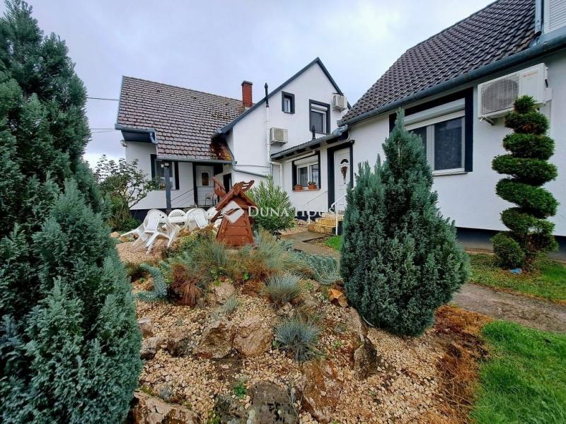 Eladó családi ház Harkány