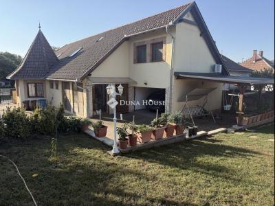 Eladó családi ház Pécs