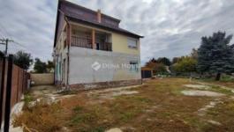 Eladó családi ház Monor