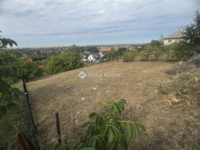 Eladó lakóövezeti telek Kulcs