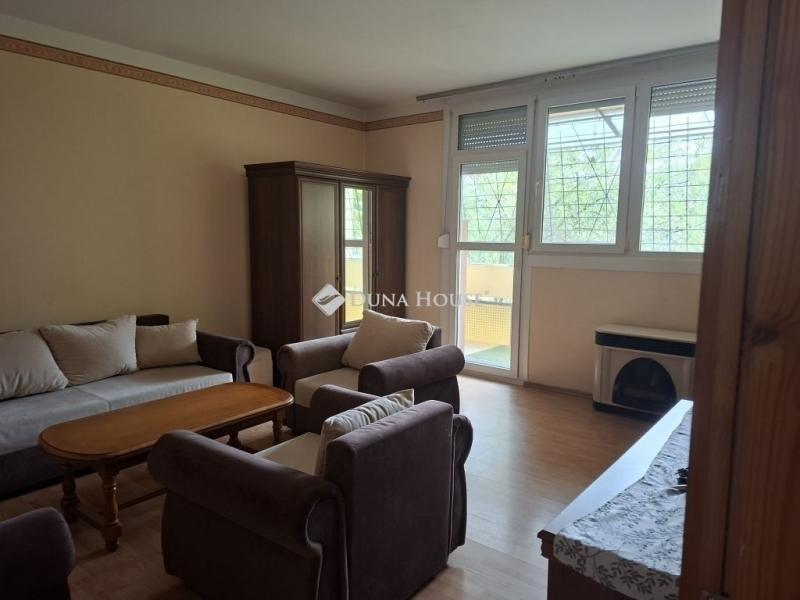 Eladó lakás Gödöllő