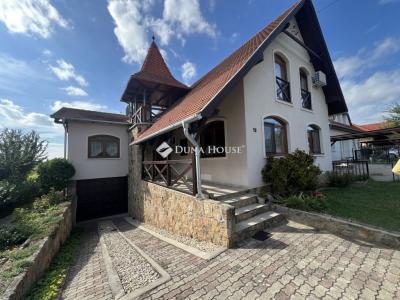 Eladó családi ház Balatonboglár