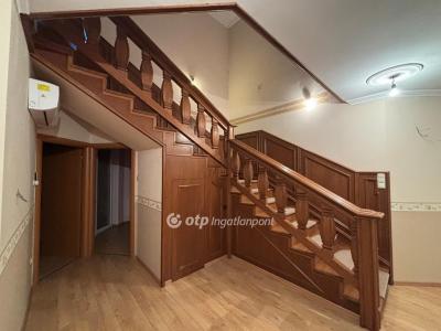 Eladó családi ház Hajdúböszörmény