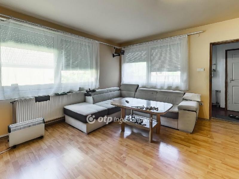 Eladó családi ház Hatvan