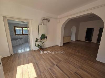 Eladó családi ház Békésszentandrás