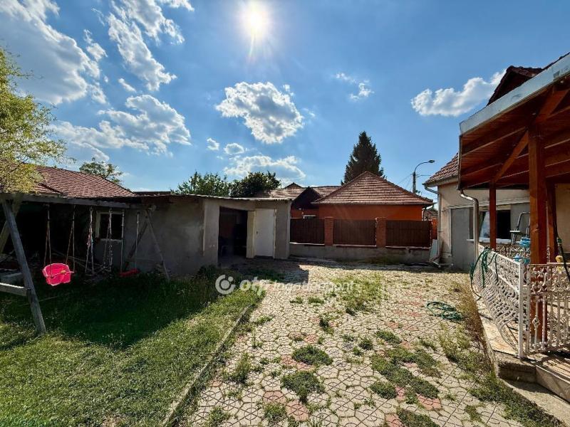 Eladó családi ház Miskolc