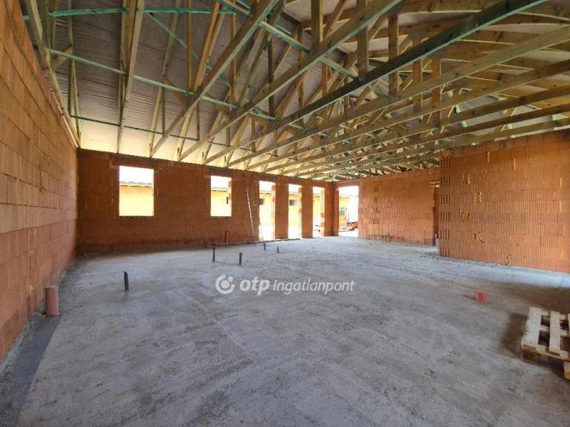 Eladó ikerház Kistokaj