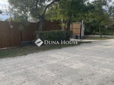 Eladó családi ház Délegyháza