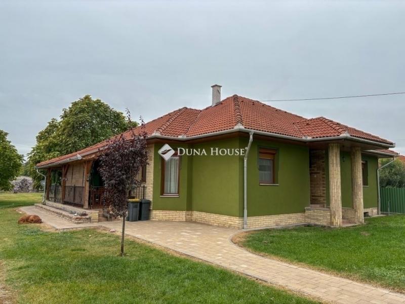 Eladó családi ház Hernád