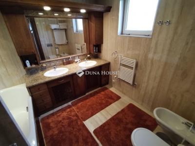 Eladó családi ház Kiskunlacháza