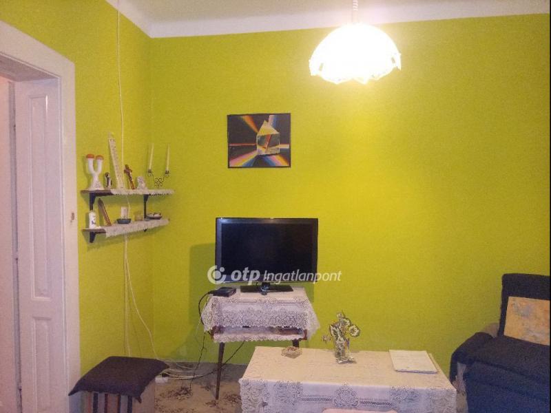 Eladó családi ház Dombóvár