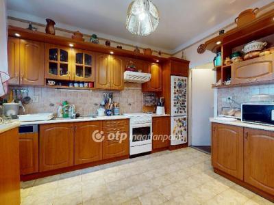 Eladó családi ház Nyíregyháza